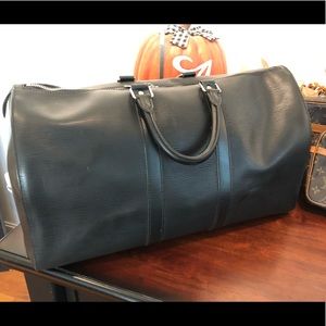 🔥Authentic Louis Vuitton Black Epi Keepall 45🔥
